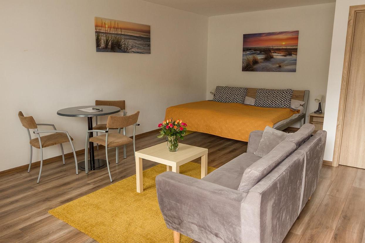 Apartmany Tereza & Free Parking บราติสลาวา ภายนอก รูปภาพ