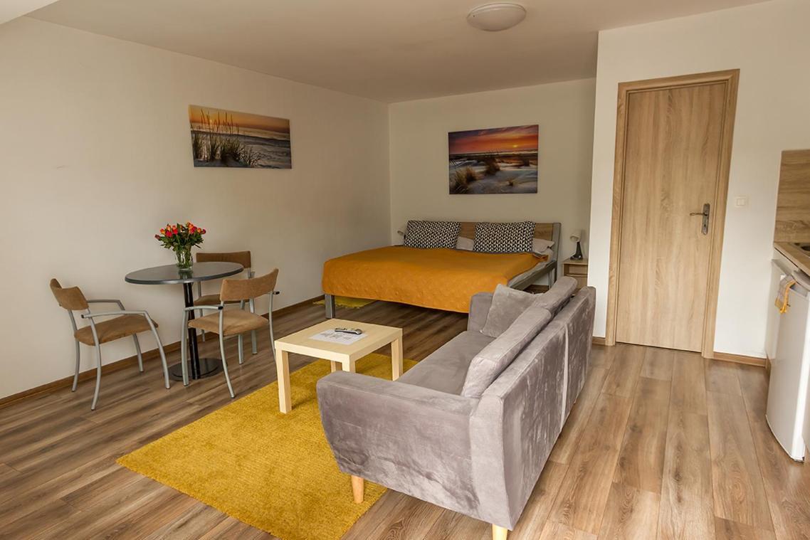 Apartmany Tereza & Free Parking บราติสลาวา ภายนอก รูปภาพ